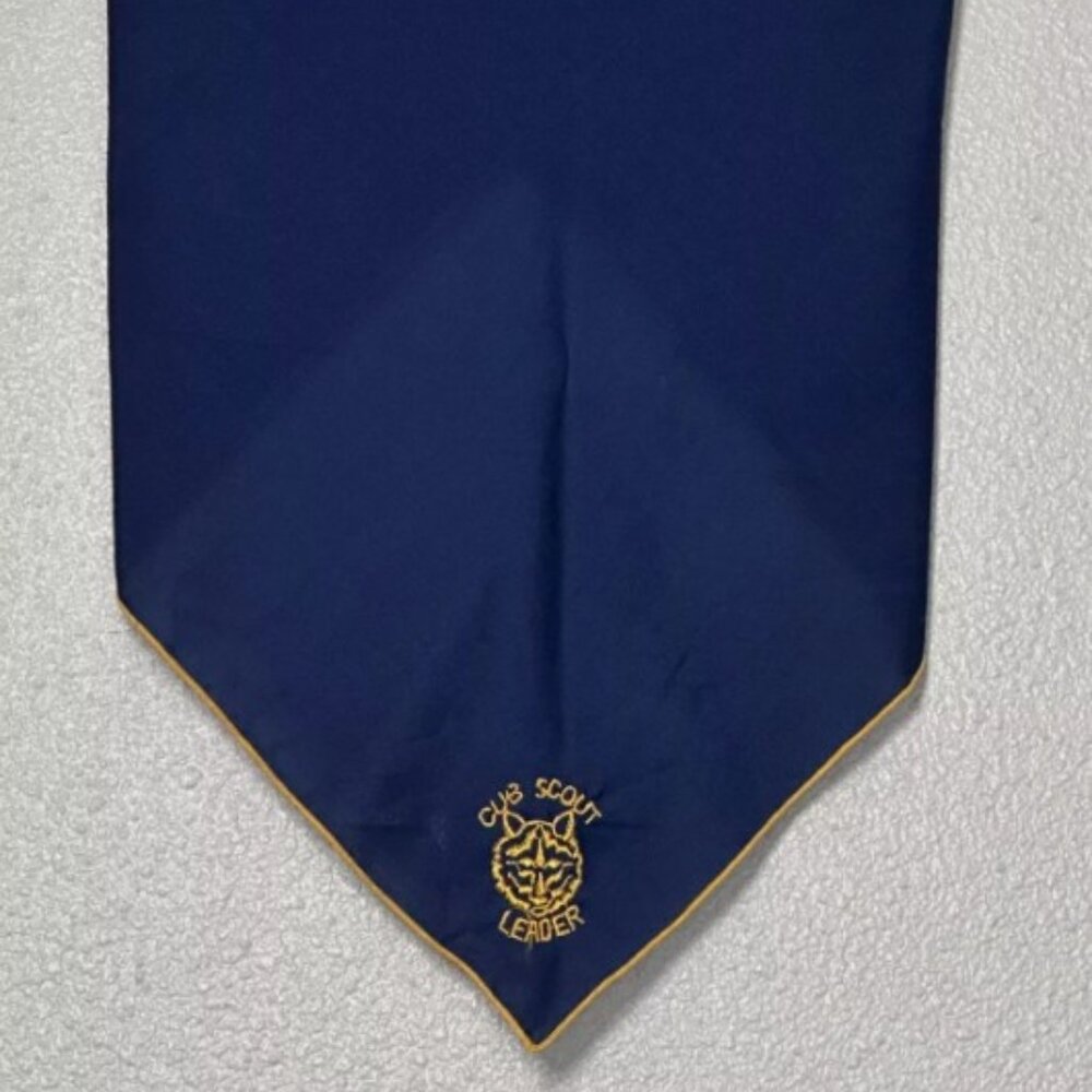 2 Official Boy Scouts of America Neckerchief Set - Cub Scout Leader/Commissioner